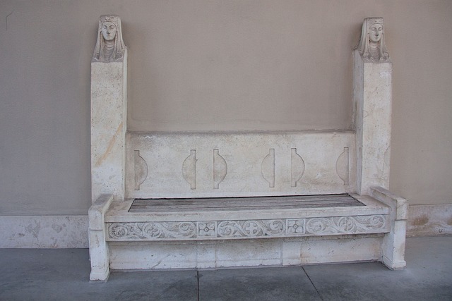 然在比賽初 然在比賽初